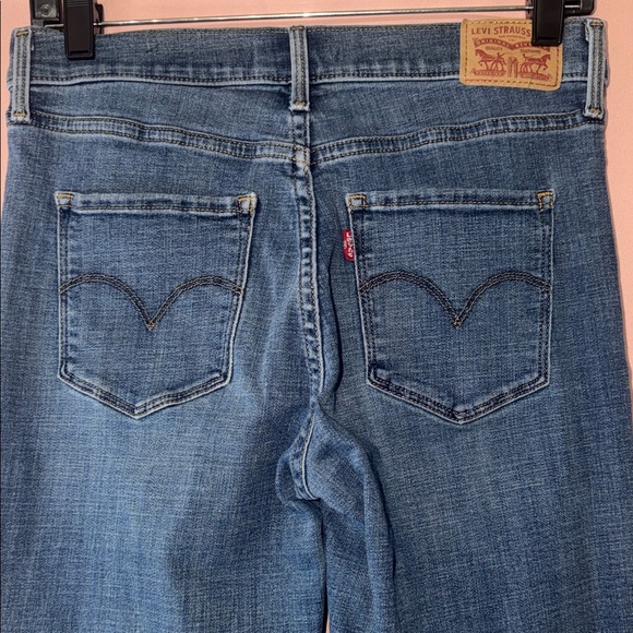 Levi's Skinny Jeans in Medium Blue | 311 SHAPING SKINNY - Picture 4 of 9